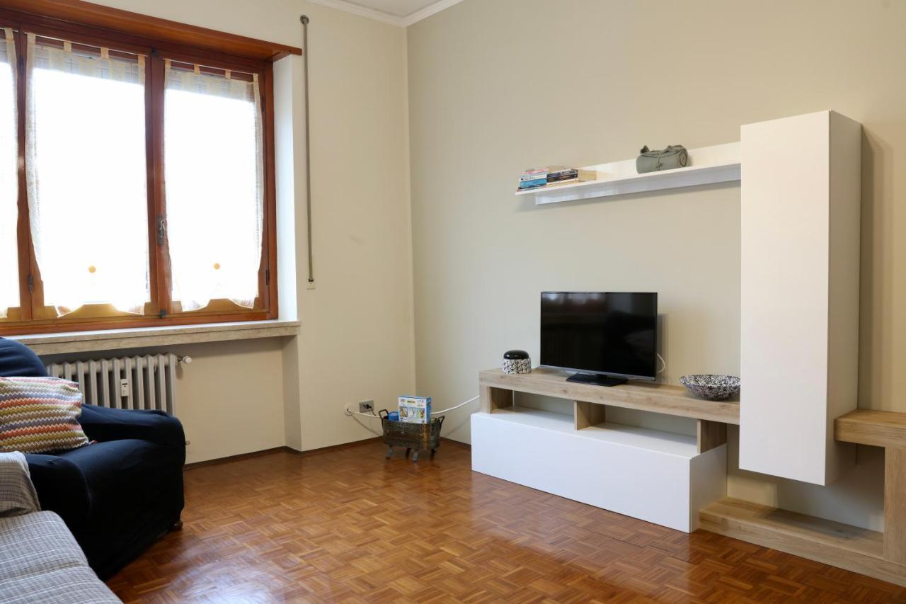 La Casa Dei Nonni - Ampio Trilocale Zona Lingotto Apartman Torino Kültér fotó