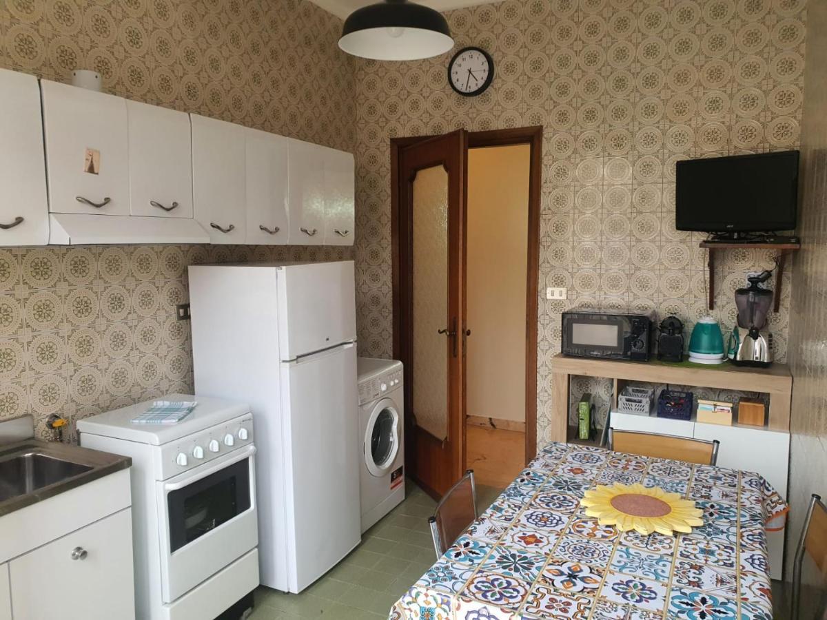 La Casa Dei Nonni - Ampio Trilocale Zona Lingotto Apartman Torino Kültér fotó